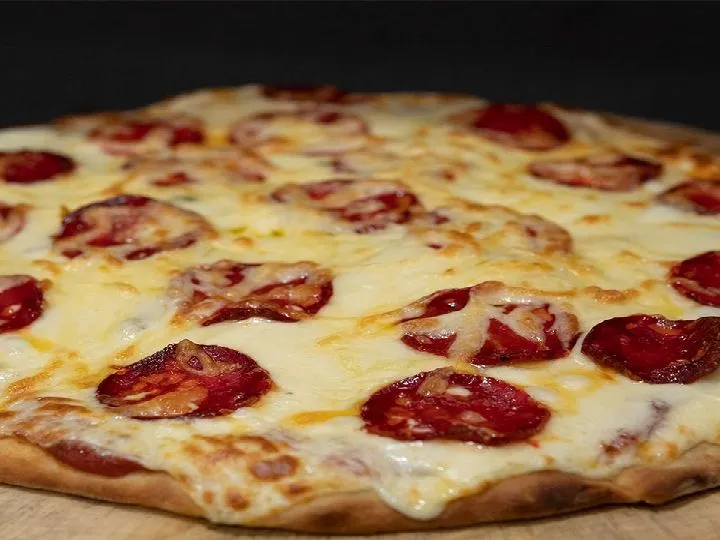 Pizzeta Calabresa