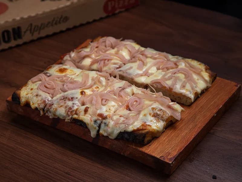 Muzzarella + 1 Gusto