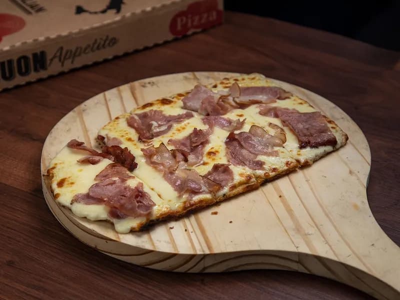 Figazza con Muzzarella + 1 Gusto